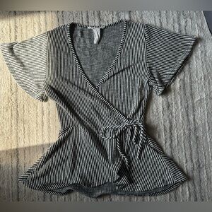 Black/White striped wrap top